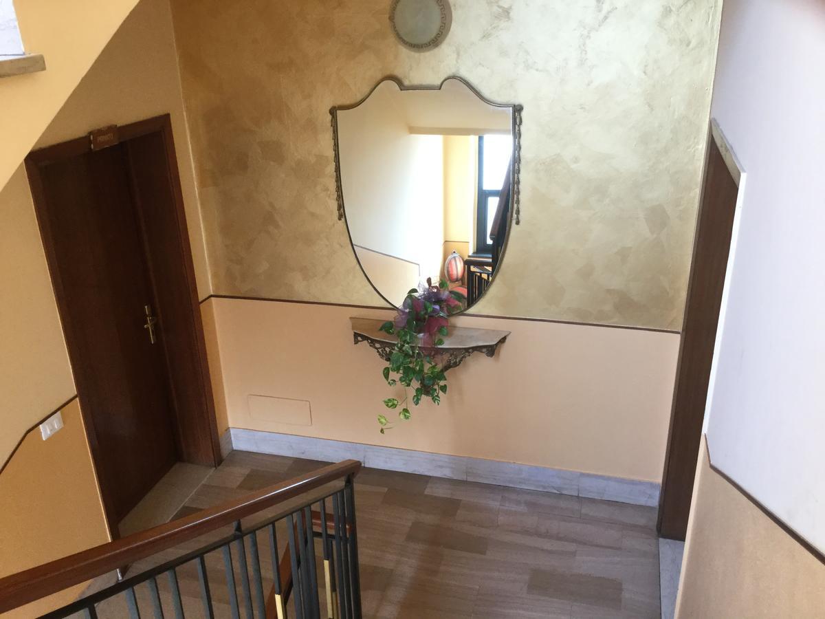 Albergo Diana Legnaro Екстериор снимка
